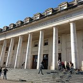 EQUILIBRIO ENTRE ESTUDIO Y EMPRENDIMIENTO. Design Management, and Creativit project by Renata Camilletti - 03.16.2026