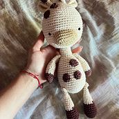 Rafa la jirafa  Ein Projekt aus dem Bereich Amigurumi, H, werk, Crochet, Textildesign und Spielzeugdesign von Eva Meza - 04.04.2026