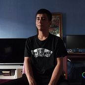 La gente que habla sola.. Projekt z dziedziny Fotografia, Postprodukcja fotograficzna, Retuszowanie fotografii, Fotografia cyfrowa, Fotomontaż i Matte painting użytkownika andresfonteina - 04.04.2026