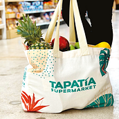 Packaging. Un projet de Design graphique , et Packaging de Nashira Malaga - 14.04.2026