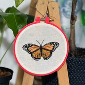Mariposaaaaa. Un projet de Broderie, Illustration traditionnelle , et Design textile de Wandy Rodríguez - 20.04.2026