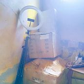 MY RING LIGHT!. Un proyecto de Bocetado, Ilustración botánica, Ilustración infantil, Ilustración con tinta, Ilustración naturalista				, Ilustración arquitectónica, Dibujo artístico, Diseño de personajes, Dibujo con lápices de colores, Creatividad, Dibujo, Dibujo anatómico, Bellas Artes, Pintura gouache, Dibujo de Retrato, Dibujo realista, Ilustración tradicional y Pintura a la acuarela de JULIUS Birungi - 21.04.2026