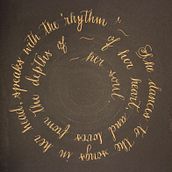Quote in metallic ink. Caligrafia projeto de Alejandra M. - 19.05.2026
