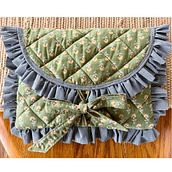 Ruffle Garden Laptop Case . Menjahit, DIY, Desain Tekstil, Seni, Dan Kerajinan proyek oleh Hannah Nienhuis - 05.30.2026