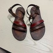 Leather Sandals. Accessor, Design, Arts, Crafts, and Shoe Design project by İbrahim Petek - 06.13.2026