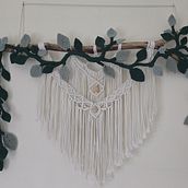Australian inspired botanical hanging . Arte și meșteșuguri, Decorațiuni interioare, Arte din fibre, Macramé și Design textil de Jenny Mace - 08.01.2026