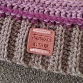 Proyecto: Introducción a la técnica de hileras cortas en crochet para ropa. Un proyecto de Artesanía, DIY y Diseño textil de Leticia Priegue - 07.09.2026