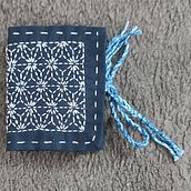 Sashiko Final Project - Needle Case. Projekt z dziedziny Haft, Tkactwo, DIY, Upcycling i Wzornictwo tekstyliów użytkownika Anne Pearson - 11.09.2026