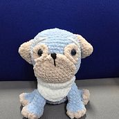 Pug blue. Un projet de Artisanat, Conception de jouets, Art textile, DIY, Crochet, Amigurumi , et Design textile de claudia97nono2019 - 22.09.2026