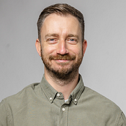 Adam Miklosi