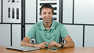 Programming apps for iPhone. Web, and App Design course by Valentí Freixanet Genís
