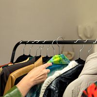 Descarga gratuita: Una pieza = tres looks (Guía visual para reinventar tu armario)