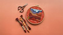 Cours guidé: Créez de superbes paysages de broderie en vitraux. Un cours de Craft de Melissa