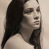 Retrato realista a lápiz de mujer joven