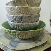 My project in Ceramic Glazing for Beginners course - first pieces for my breakfast set