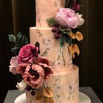 My project in Sugar Flowers for Cake Designs course