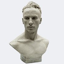 Busto masculino en barro realista