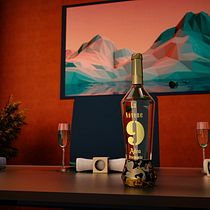 Botella numerada en render fotorrealista