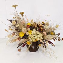Mi Proyecto del curso: Diseño de centros con flores secas y preservadas