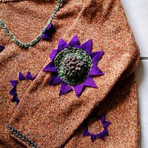 Maglione girasoli in autunno - progetto di refashion di un vecchio maglione 