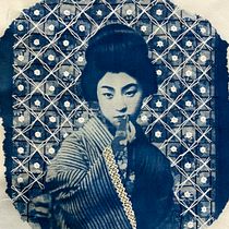 Geisha cyanotype brodée à la main