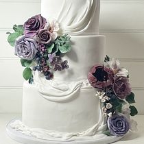 My project in Sugar Flowers for Cake Designs course