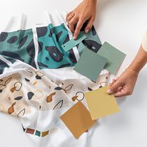 Palette e campioni per foulard in seta