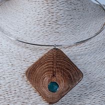 Il mio progetto del corso: Legno, argento e resina.