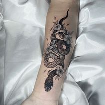 Meu projeto do curso: Tatuagem fine line: a sutileza da linha