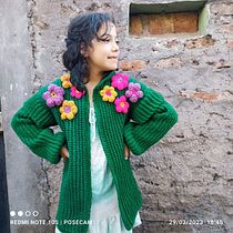 Mi proyecto del curso: Crochet: teje un suéter colorido con aplicaciones florales