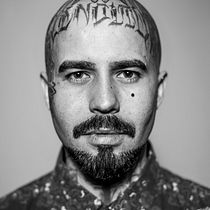 Retrato íntimo em preto e branco