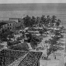 The fishing village that became a great city: Puerto Vallarta. The Historic Center and its architectural movements.