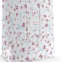 Mi Proyecto del curso Motivos para repetir bolsa para tienda de ropa ROSE. Un projet de Br et ing et identité de Mirta Julia Adami - 01.06.2014