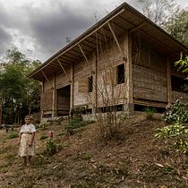 Casa de Bambú en Manabí, Ecuador - Arquitectura Vernácula. Architecture, Arts, Crafts, and Photograph project by Juan Alberto Andrade Guillem - 12.27.2014
