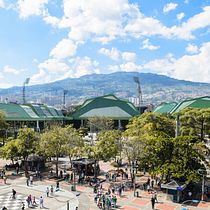  Inmersión en la fotografía de arquitectura: Unidad Deportiva Atanasio Girardot (Medellín). Architecture, and Photograph project by Nico Provoste C - 07.31.2016