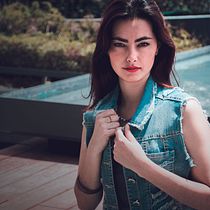 Girl at the Mall. Un projet de Photographie, Photographie de mode, Photographie de portrait , et Gestion de portefeuille de Cecy Sandoval - 30.08.2018