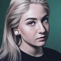 Mi Proyecto del curso: Retoque fotográfico de moda y belleza con Photoshop Ein Projekt aus dem Bereich Porträtfotografie von Eva F - 11.09.2018