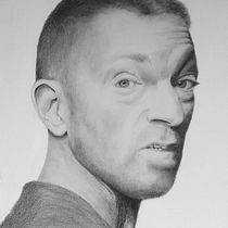 Mi Proyecto del curso: Retrato realista con lápiz de grafito. Un progetto di Disegno di ritratti di contacto - 23.10.2018