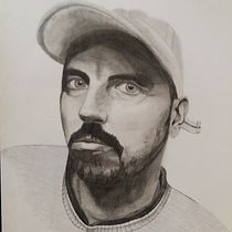 Autorretrato - Mi Proyecto del curso: Retrato realista con lápiz de grafito. Artes plásticas, Desenho a lápis, Desenho artístico, Desenho de retrato, e Desenho realista projeto de Marc Multimèdia - 17.12.2018