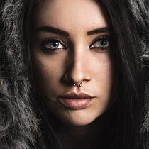Mi Proyecto del curso: Retoque fotográfico de moda y belleza con Photoshop. Fotografia de retrato projeto de Adrian Nuñez - 18.12.2018