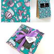 Empaque para Diseño y creación de composiciones botánicas. Un projet de Créativité, Dessin, Design , Conception de produits, Design graphique, Estampe, Illustration traditionnelle, Packaging , et Papercraft de Yutzil Duque Hernández - 28.12.2018