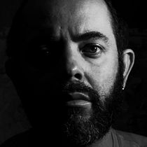 Oscuro. Portrait Photograph project by Rob Quesada - 01.01.2019