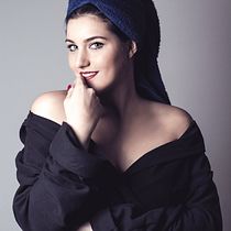 Retoque fotográfico de moda y belleza. Fotografia de moda, Artes plásticas, Fotografia, e Fotografia de retrato projeto de Liliam Milagros Gómez León - 07.01.2019