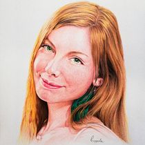 Retrato Realista Varinnia Frank. Realistic Drawing project by Felipe Fuenzalida Arévalo - 01.16.2019