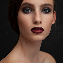 Mi Proyecto del curso: Retoque fotográfico de moda y belleza con Photoshop. Un projet de Retouche photographique de Anais Moreno - 25.01.2019