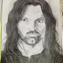 tuve problemas con los ojos y el texturizado de la ropa, igual para ser mi primer retrato estoy conforme. Desenho de retrato projeto de Hernán da Costa - 27.01.2019