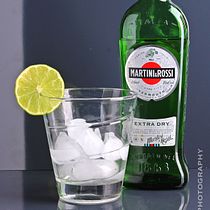 Mi Proyecto del curso: Fotografía de objetos brillantes y esquemas de iluminación . % Oscar Solano Tejada tarafından hazırlanan Stüd, Ve o Fotoğrafçılığı projesi - 02.24.2019