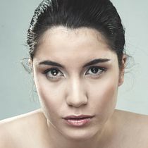 Mi Proyecto del curso: Retoque fotográfico de moda y belleza con Photoshop. Un projet de Photographie, Photographie de studio, Photographie de portrait, Photographie numérique, Éclairage photographique , et Retouche photographique de Francisco Benítez Martínez - 10.03.2019