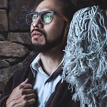El señor de la casa. Mi Proyecto del curso: Autorretrato fotográfico conceptual. Photograph, Fine-Art Photograph, Studio Photograph, Portrait Photograph, Digital Photograph, and Photo Retouching project by José Luis Solis Durán - 03.20.2019