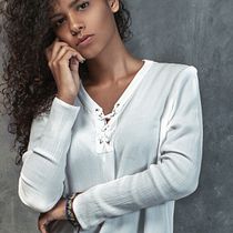 Mi Proyecto del curso: Retoque fotográfico de moda y belleza con Photoshop. Photograph, and Fashion Photograph project by Yan Marco Tineo - 05.18.2019